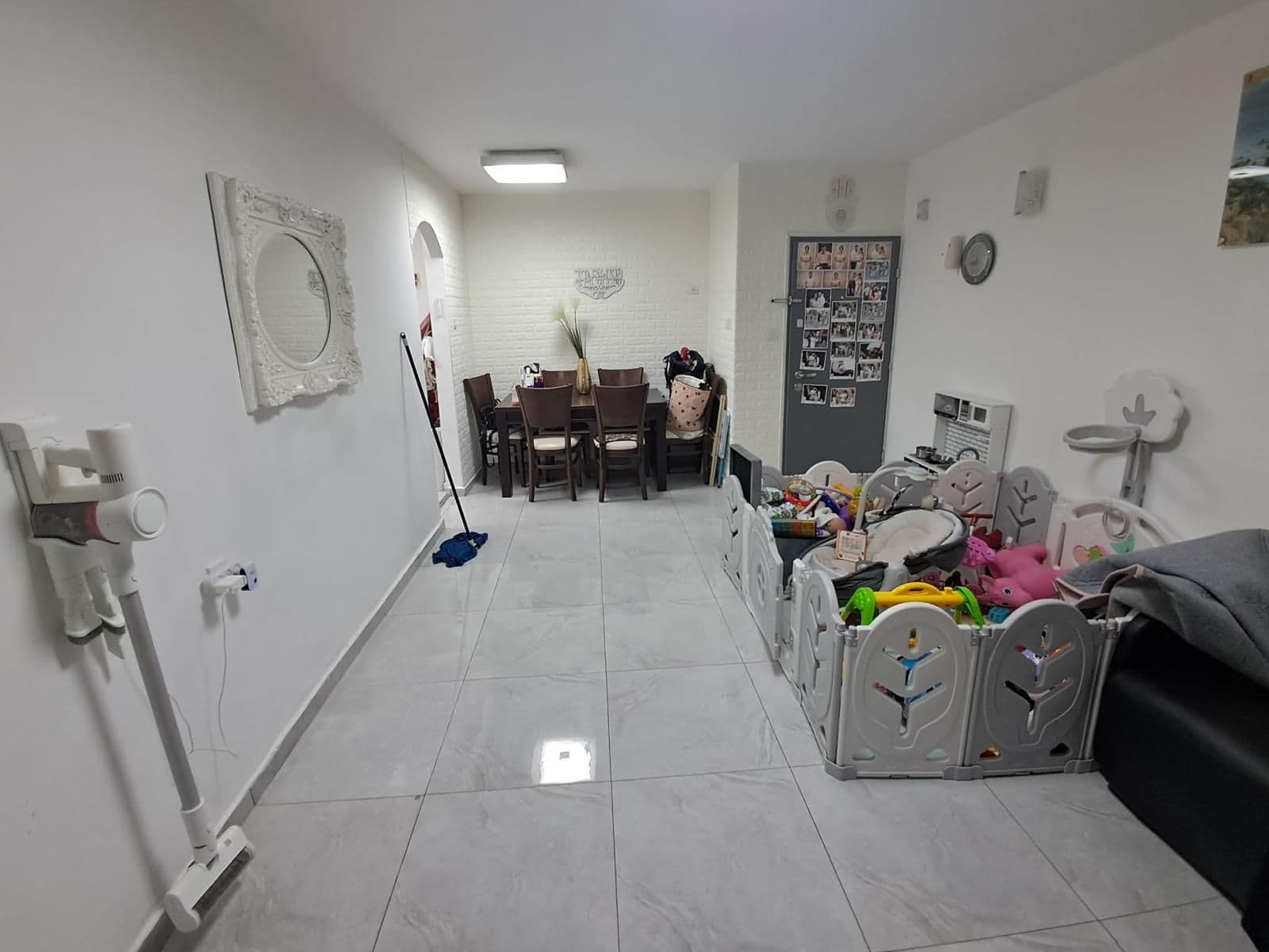 דירה בנאות שקד